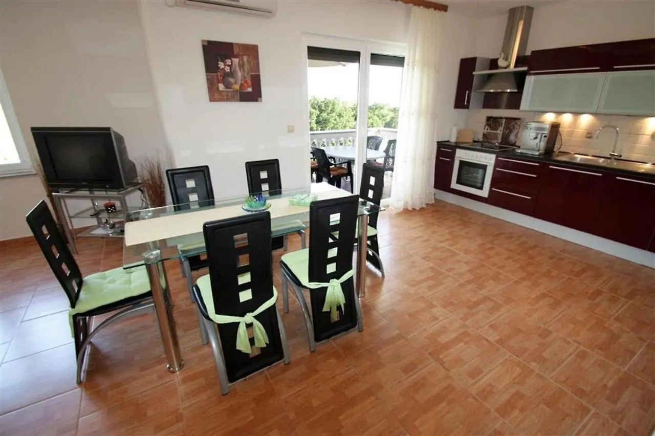 Apartments In Povile 39116