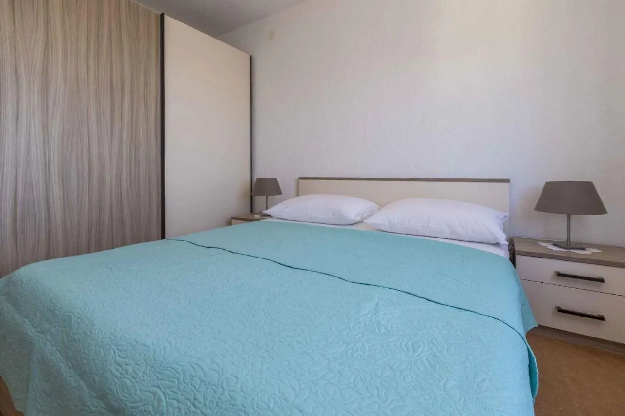 Apartments In Povile 39116