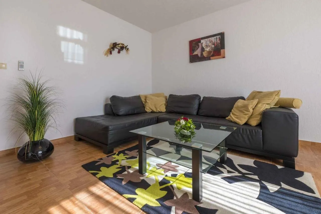 Apartments In Povile 39116 Croatia