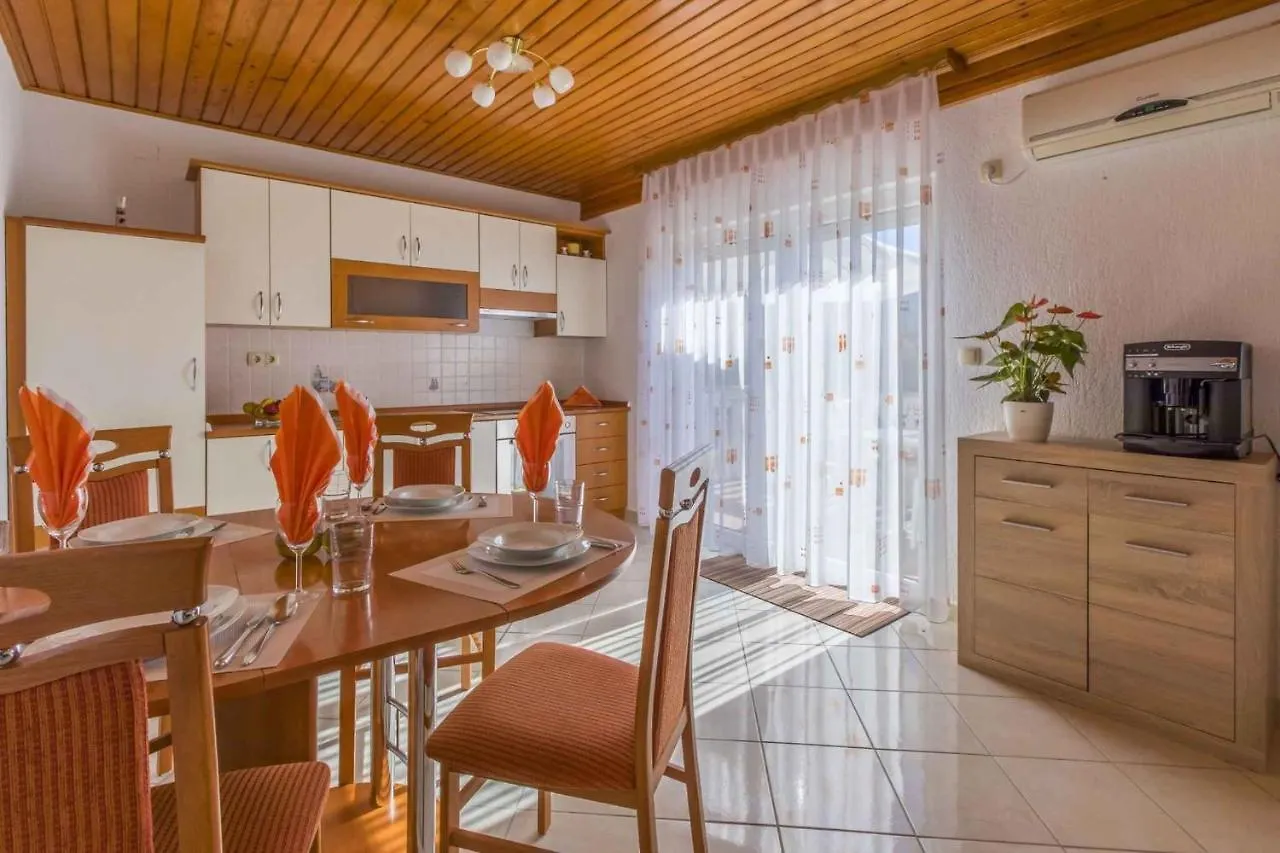 Apartments In Povile 39116