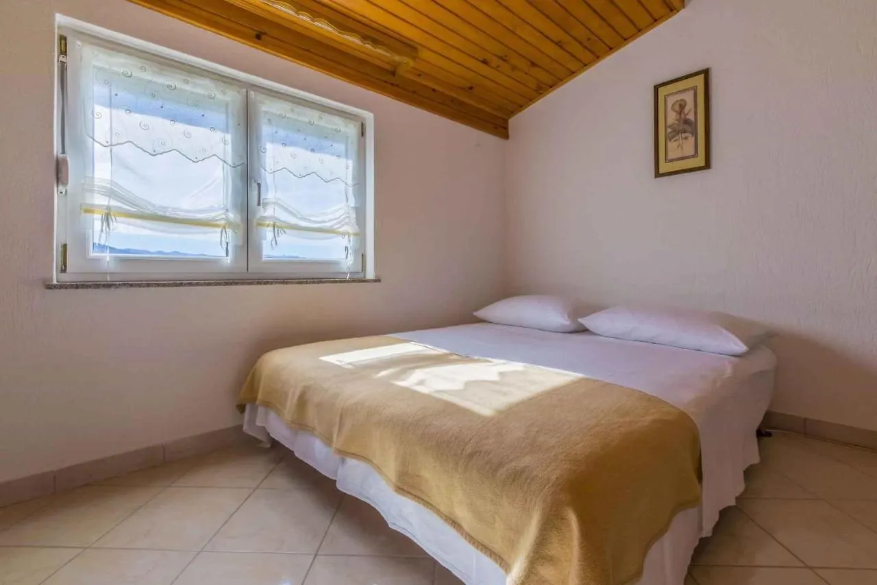 Apartments In Povile 39116 Croatia