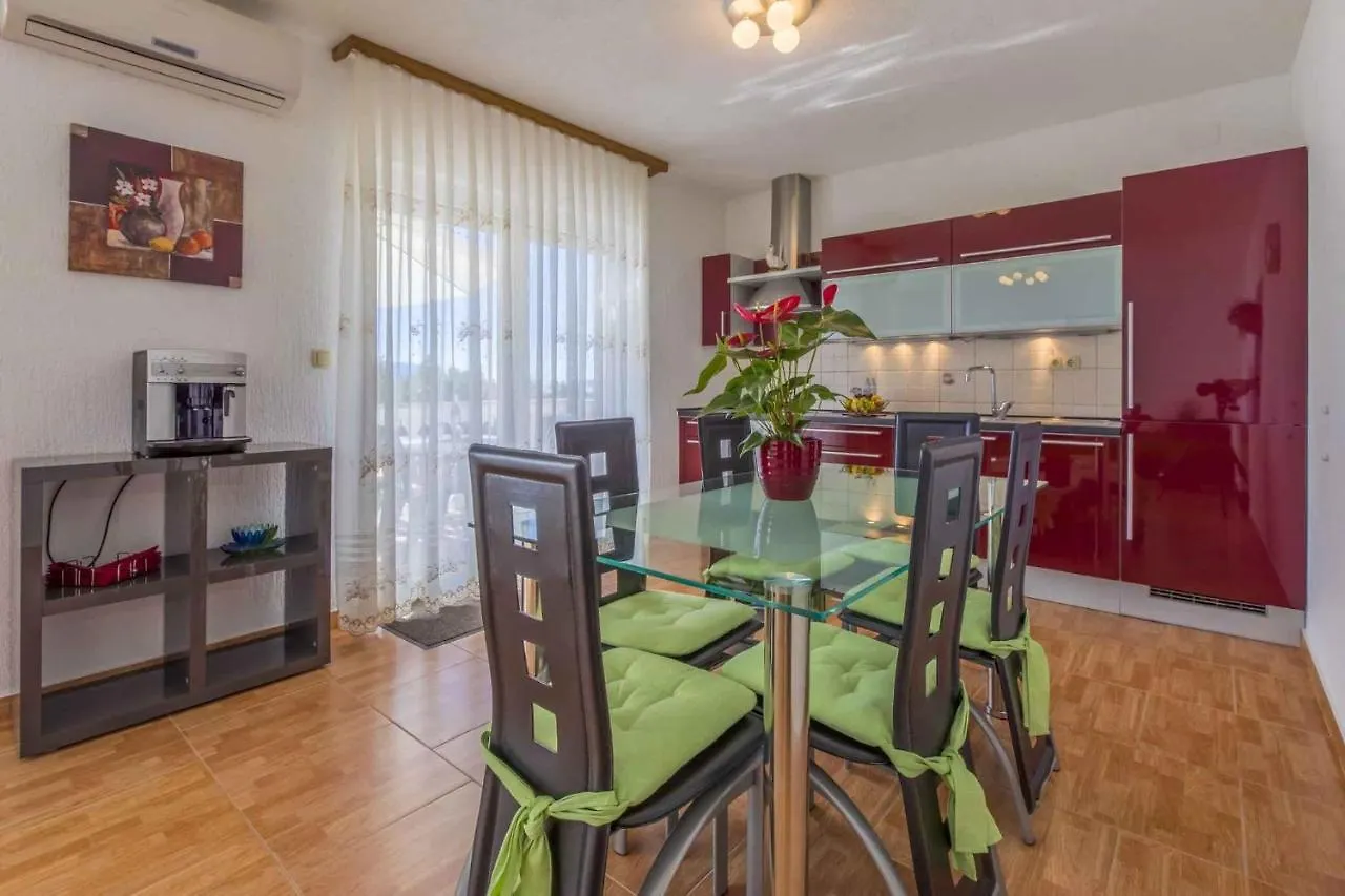 Apartments In Povile 39116