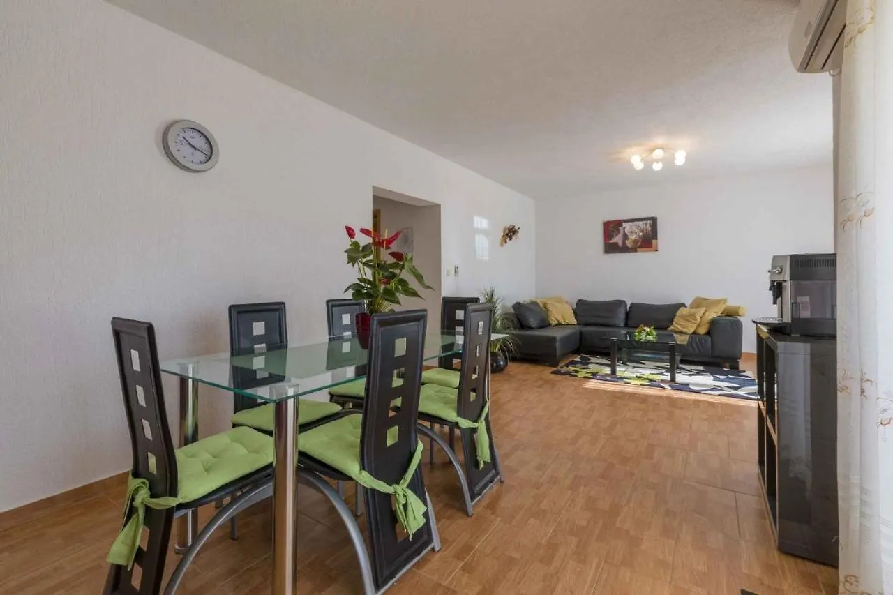 Apartments In Povile 39116