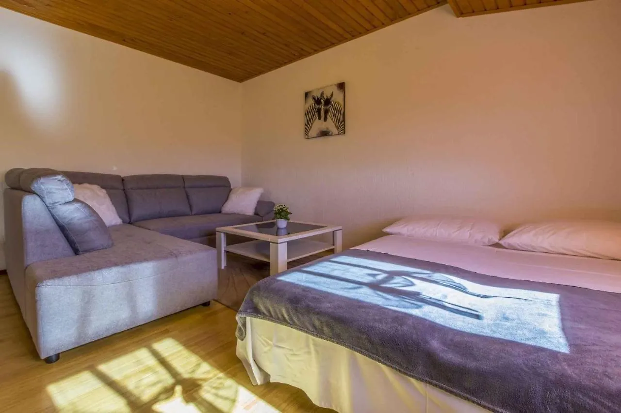 Apartments In Povile 39116 Croatia