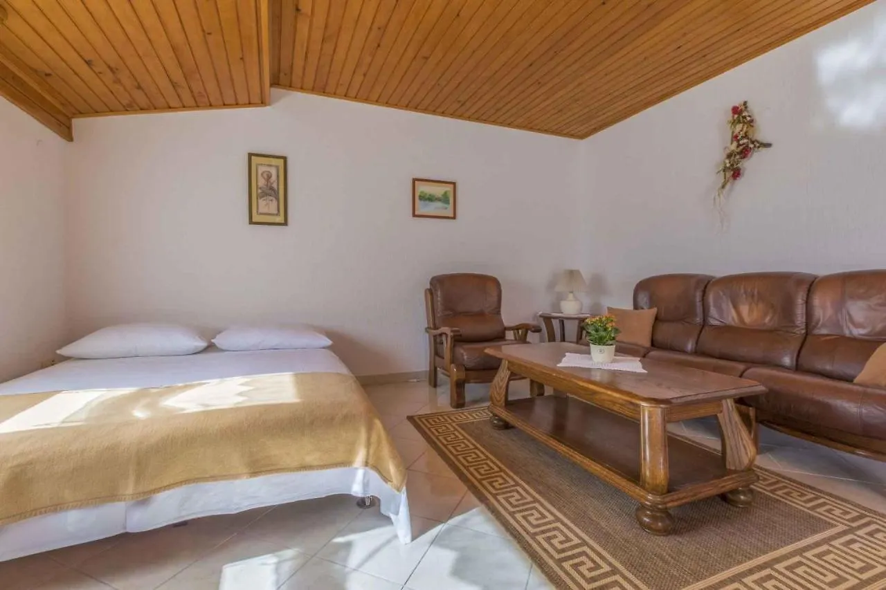 Apartments In Povile 39116