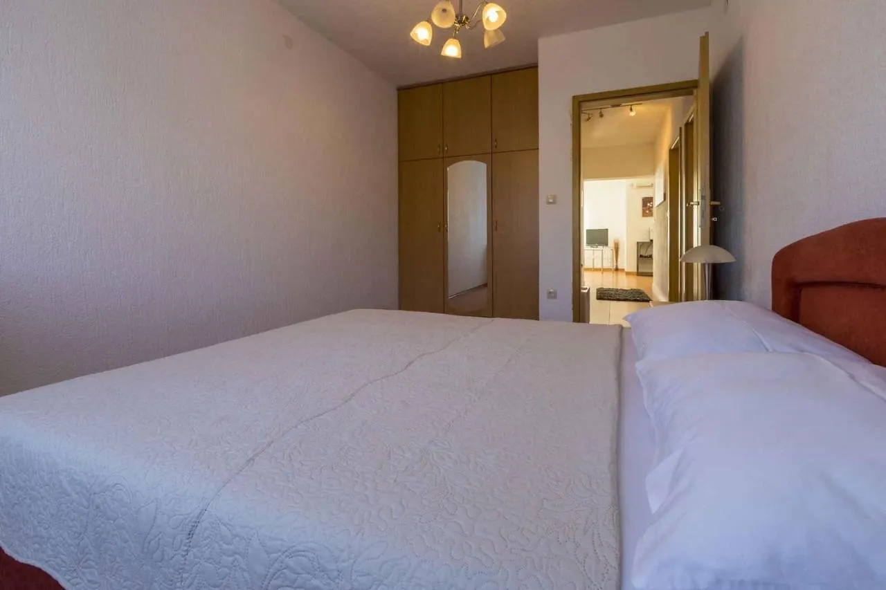 Apartments In Povile 39116