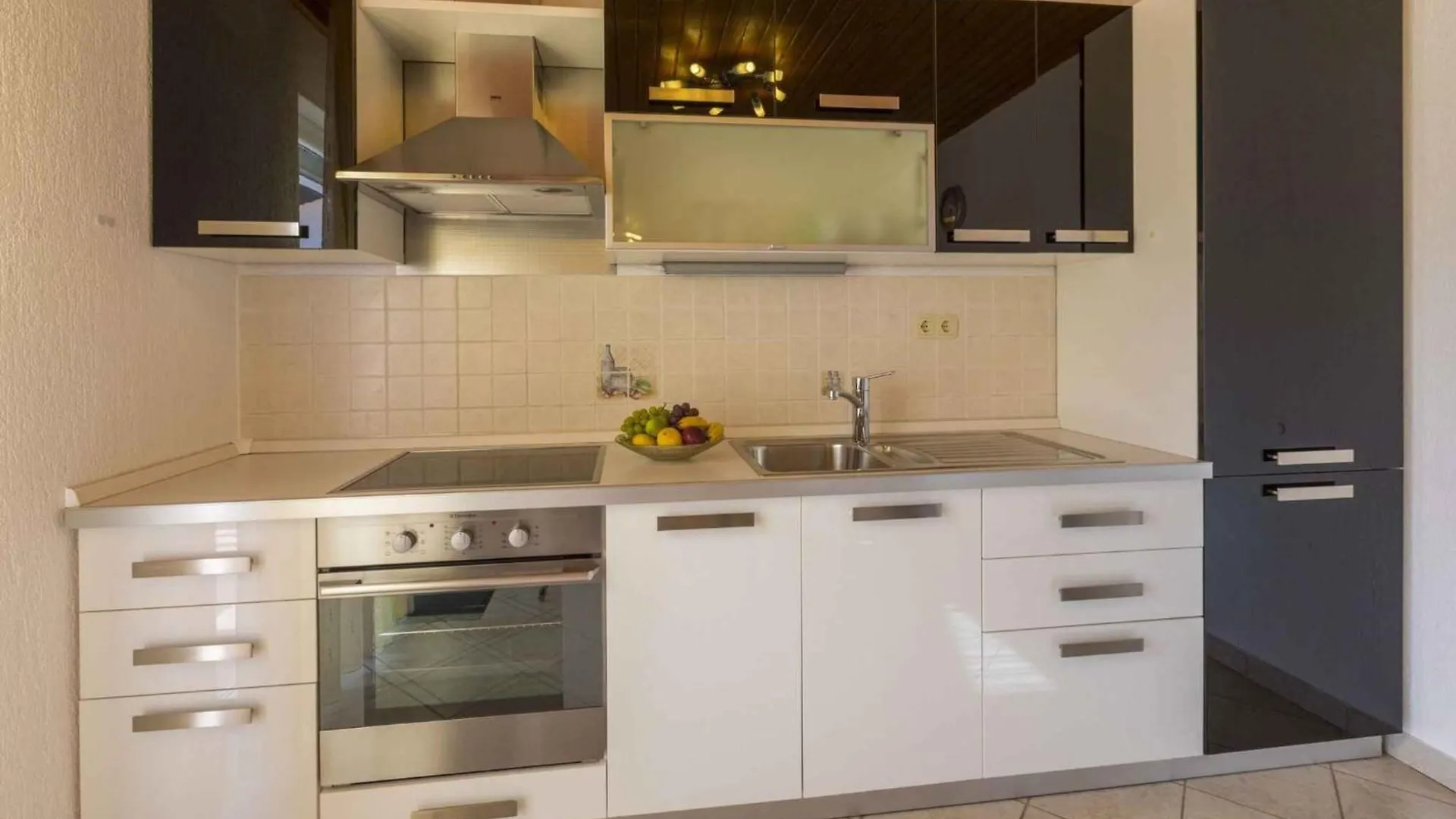 Apartments In Povile 39116 Croatia