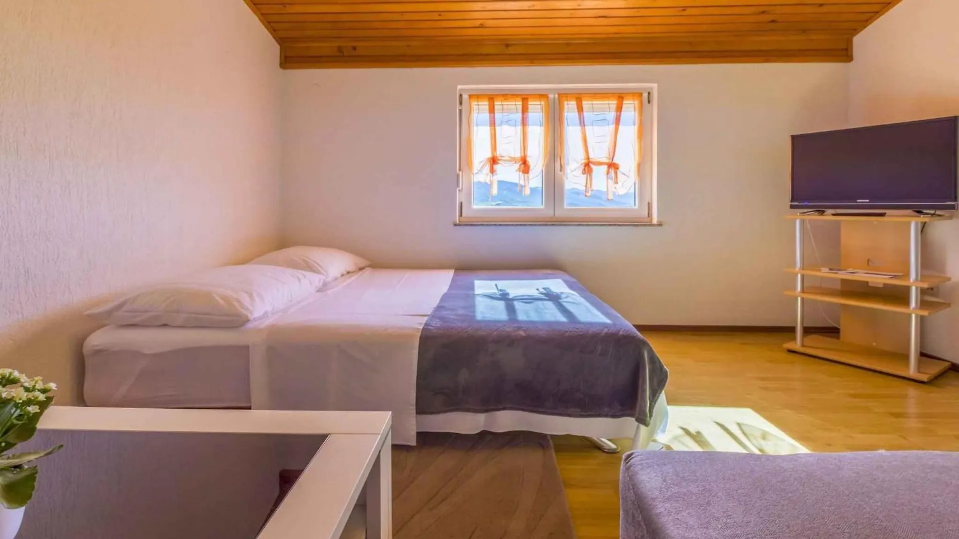 Apartments In Povile 39116